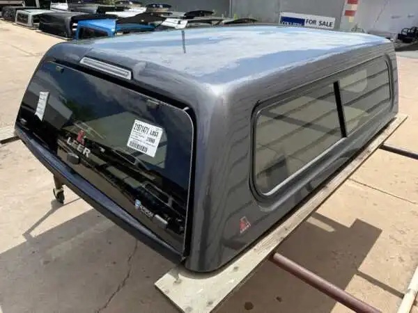 2016 - 2023 Toyota Tacoma Leer 100XR Topper