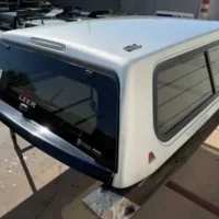 Leer 100XR Topper – Chevrolet Silverado 1500