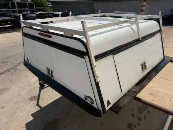 2016 - 2023 Toyota Tacoma Leer DCC Topper