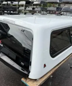 2023 - Current Ford F250 Leer 100XR Topper