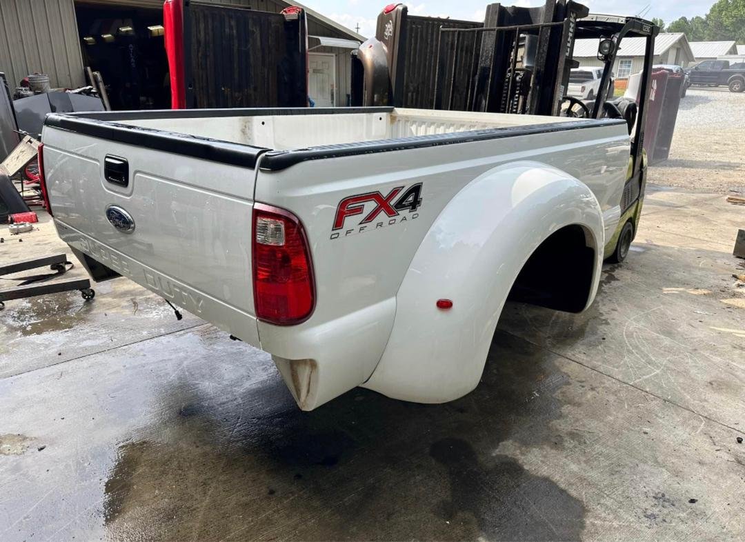 2016 F350 Dually 8ft Rust Free Bed