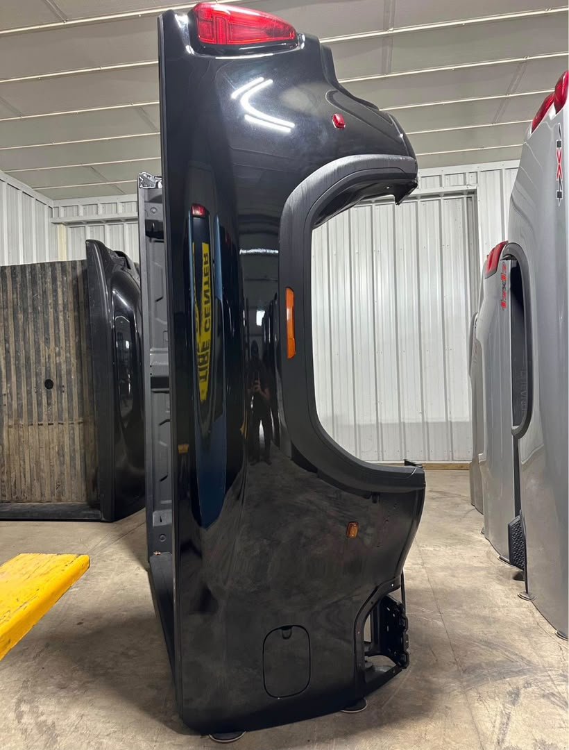2020-2025 GMC Denali 3500 Dually bed