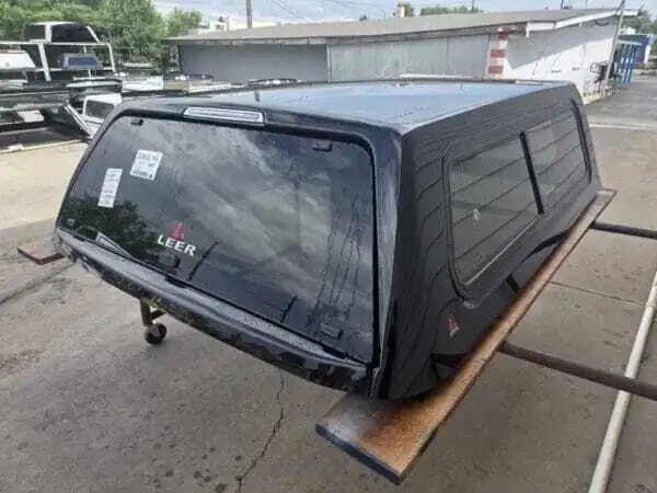 2020-Current Chevrolet Silverado 2500 Leer 100XR 6.7FT Topper