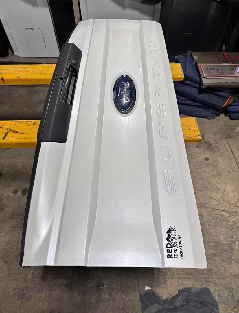 2017-2022 Ford Super Duty Step Tailgate