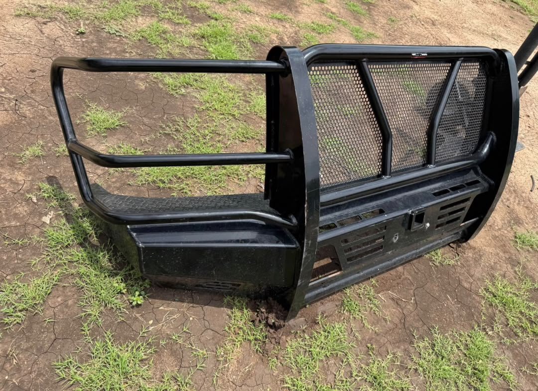 2017-2019 Ford F250 Frontier Front Bumper
